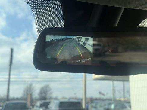 Used 2018 RAM 1500 Express image 11