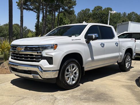 Used 2025 Chevrolet Silverado 1500 LTZ w/ LTZ Convenience Package II AWD/4WD image 7