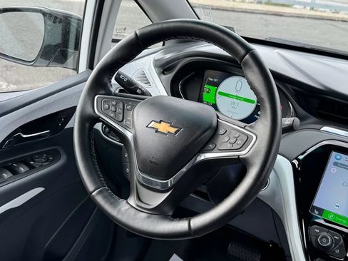 Used 2020 Chevrolet Bolt LT image 11