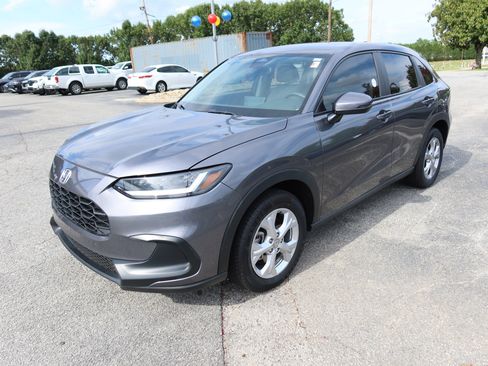 Certified 2024 Honda HR-V LX image 9