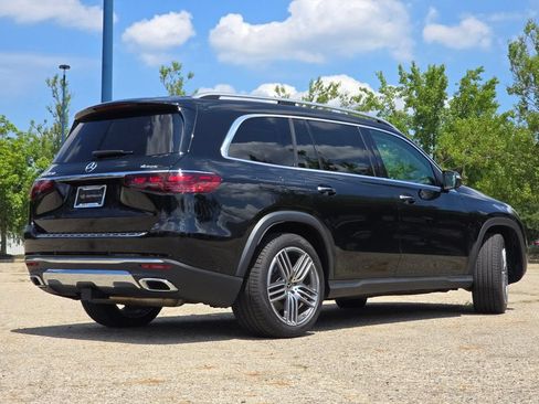 Certified 2024 Mercedes-Benz GLS 450 4MATIC image 17