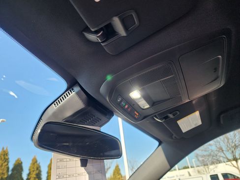 New 2026 Chevrolet Equinox LT w/ Convenience Package II image 37