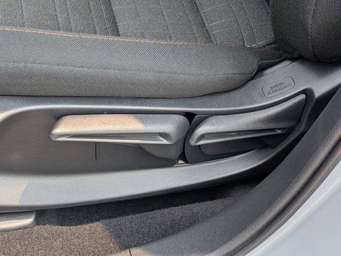 Certified 2026 Honda HR-V Sport image 28