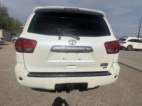 Used 2015 Toyota Sequoia Platinum AWD/4WD image 7
