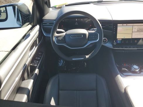 New 2026 Jeep Grand Wagoneer Limited image 18
