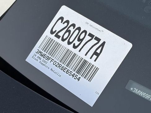 Used 2024 BMW 330i Sedan w/ M Sport Package image 10