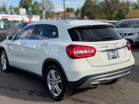 Used 2017 Mercedes-Benz GLA 250 4MATIC image 3