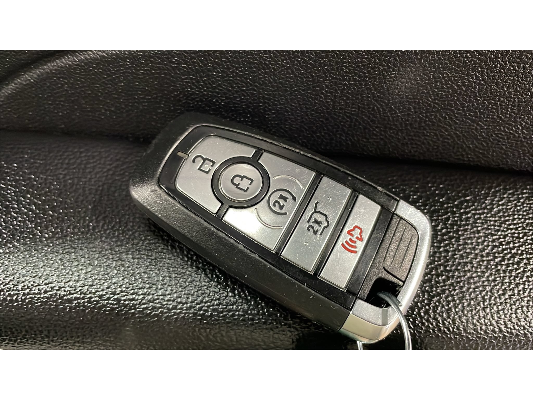 Used 2024 Ford Escape Platinum AWD/4WD image 19