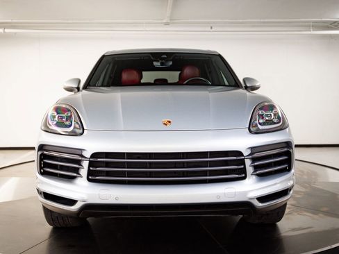Certified 2023 Porsche Cayenne AWD/4WD image 10