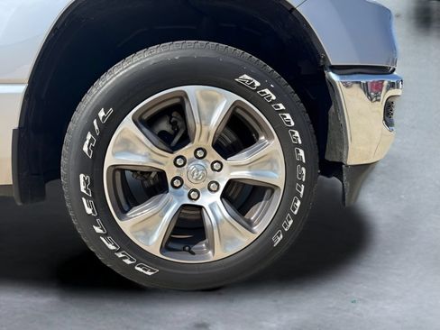 Used 2023 RAM 1500 Laramie AWD/4WD image 30
