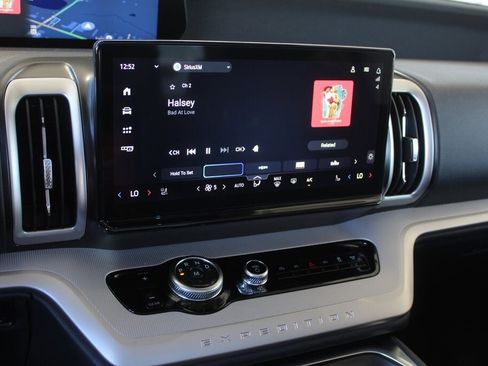 New 2025 Ford Expedition Max Active image 23