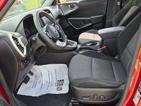 Used 2021 Kia Soul S FWD image 5