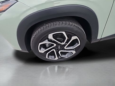 Used 2024 Chevrolet Trax RS w/ Driver Confidence Package image 12