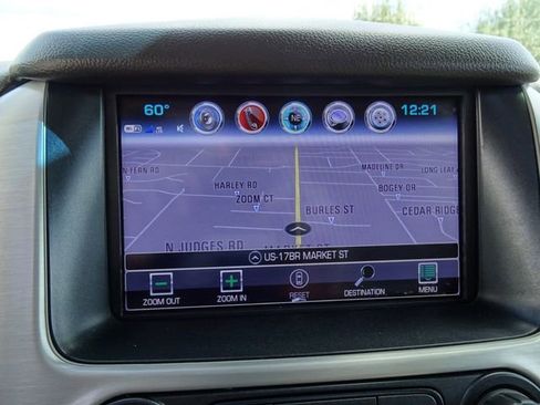 Used 2017 GMC Yukon XL SLT w/ Open Road Package image 26