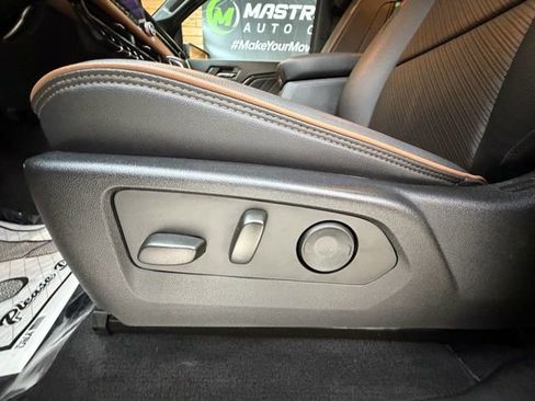 Used 2023 GMC Canyon AT4 w/ AT4 Premium Package image 26