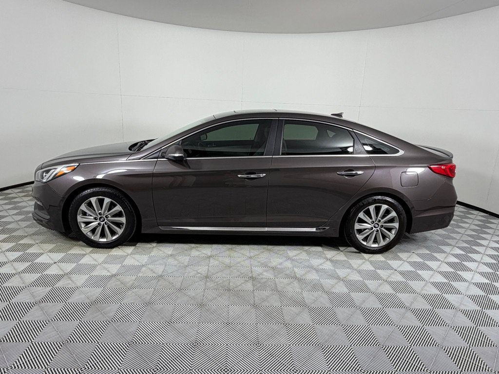 Used 2016 Hyundai Sonata Sport w/ Option Group 1V FWD image 8
