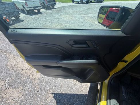 Used 2023 Chevrolet Colorado Trail Boss w/ Technology Package AWD/4WD image 5