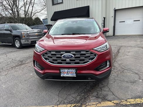 Used 2019 Ford Edge Titanium w/ Equipment Group 301A AWD/4WD image 8