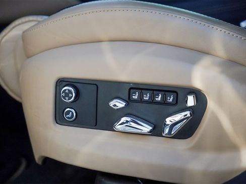 Certified 2023 Bentley Flying Spur W12 image 32