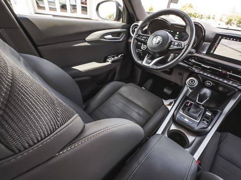 Used 2024 Alfa Romeo Tonale Ti AWD/4WD image 45