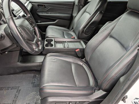 Used 2024 Honda Odyssey Sport image 5