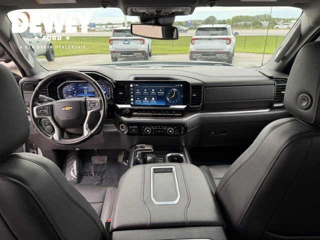 Used 2022 Chevrolet Silverado 1500 LTZ AWD/4WD image 32
