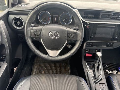 Used 2017 Toyota Corolla SE FWD image 7