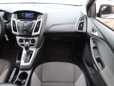 Used 2013 Ford Focus SE FWD image 15