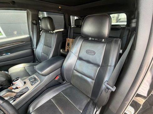 Used 2016 Jeep Grand Cherokee Overland AWD/4WD image 11