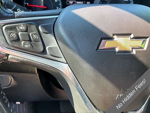 Used 2018 Chevrolet Equinox LT FWD image 15