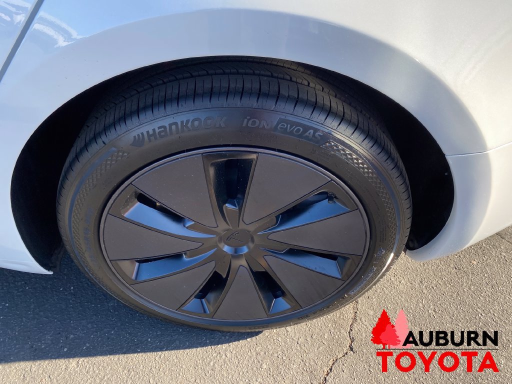 Used 2024 Tesla Model 3 Standard Range RWD image 22