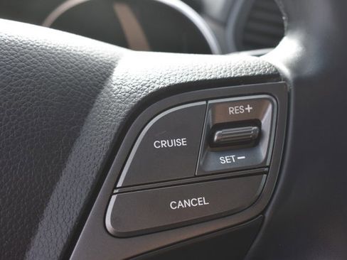 Used 2018 Hyundai Santa Fe Limited image 24