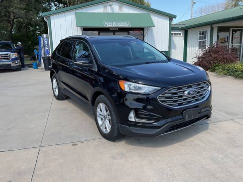 Used 2019 Ford Edge SEL w/ Equipment Group 201A AWD/4WD image 3