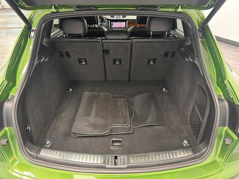 Used 2021 Porsche Macan S w/ Premium Package Plus image 39