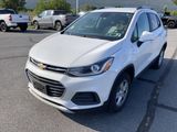 Used 2022 Chevrolet Trax LT w/ LT Convenience Package image 3