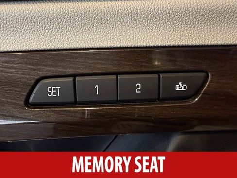 Used 2019 GMC Terrain Denali w/ Advanced Safety Package AWD/4WD image 8