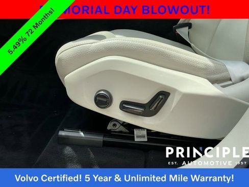 Certified 2023 Volvo XC60 B5 Plus w/ Climate Package FWD image 32