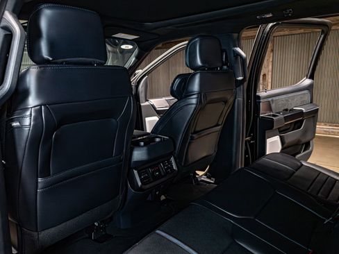 Used 2026 Ford F450 Platinum w/ FX4 Off-Road Package image 26