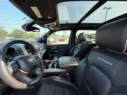 Used 2020 RAM 1500 Laramie w/ Sport Appearance Package AWD/4WD image 14