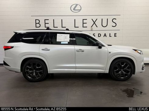 Used 2026 Lexus TX 500h AWD w/ Technology Package image 3