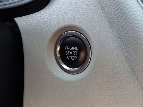 Used 2023 Toyota Corolla SE FWD image 19