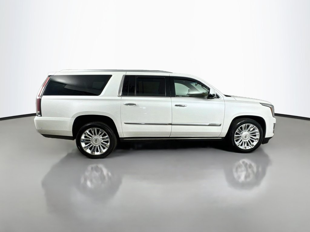 Used 2017 Cadillac Escalade ESV Platinum AWD/4WD image 9