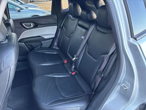 Used 2025 Jeep Compass Limited AWD/4WD image 39