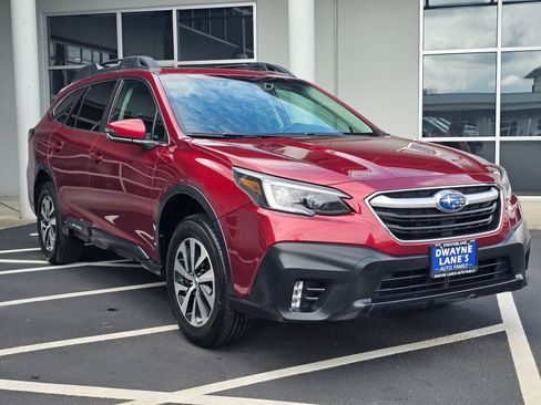 Used 2021 Subaru Outback Premium AWD/4WD image 7
