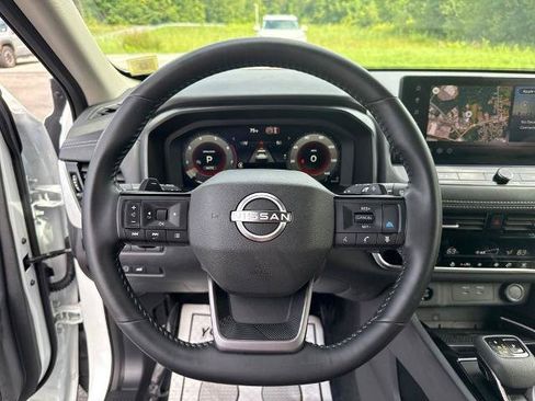 Certified 2026 Nissan Rogue SL AWD/4WD image 24