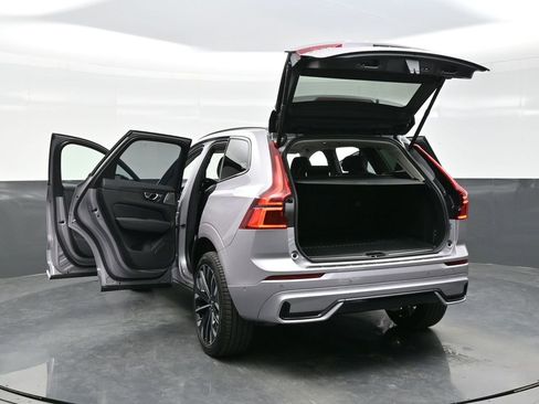 New 2026 Volvo XC60 T8 Ultra w/ Climate Package AWD/4WD image 35