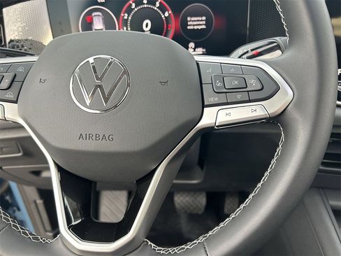 New 2026 Volkswagen Tiguan SE image 21