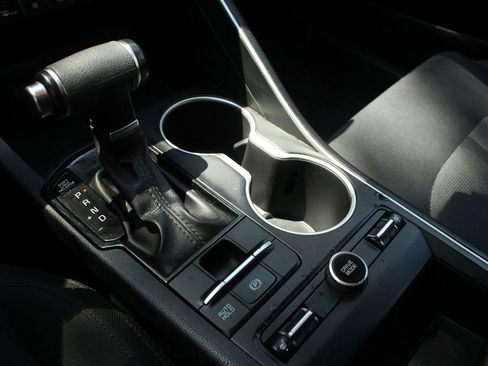 Used 2021 Kia K5 LXS image 31