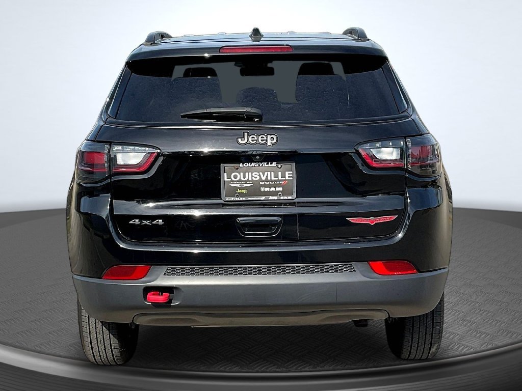 Used 2022 Jeep Compass Trailhawk w/ Trailhawk Elite Group AWD/4WD image 6
