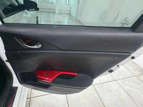 Used 2018 Honda Civic Si image 18